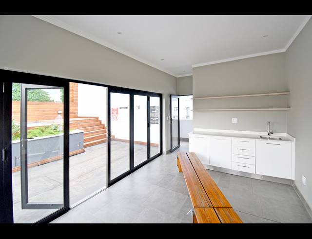 2 BEDROOM APARTMENT FOR SALE IN ROSEBANK
